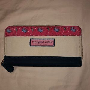 Vineyard vines wallet